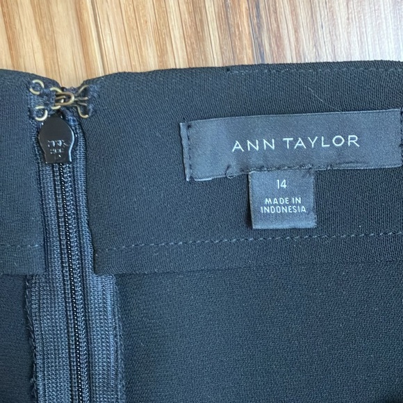 Black zipper details skirt Ann Taylor sz 14 - Picture 3 of 4
